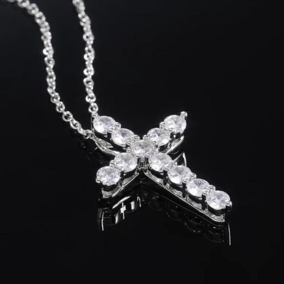 Sterling silver cross diamond Necklace, nice Necklace, cute Necklace - Picture 3 of 6